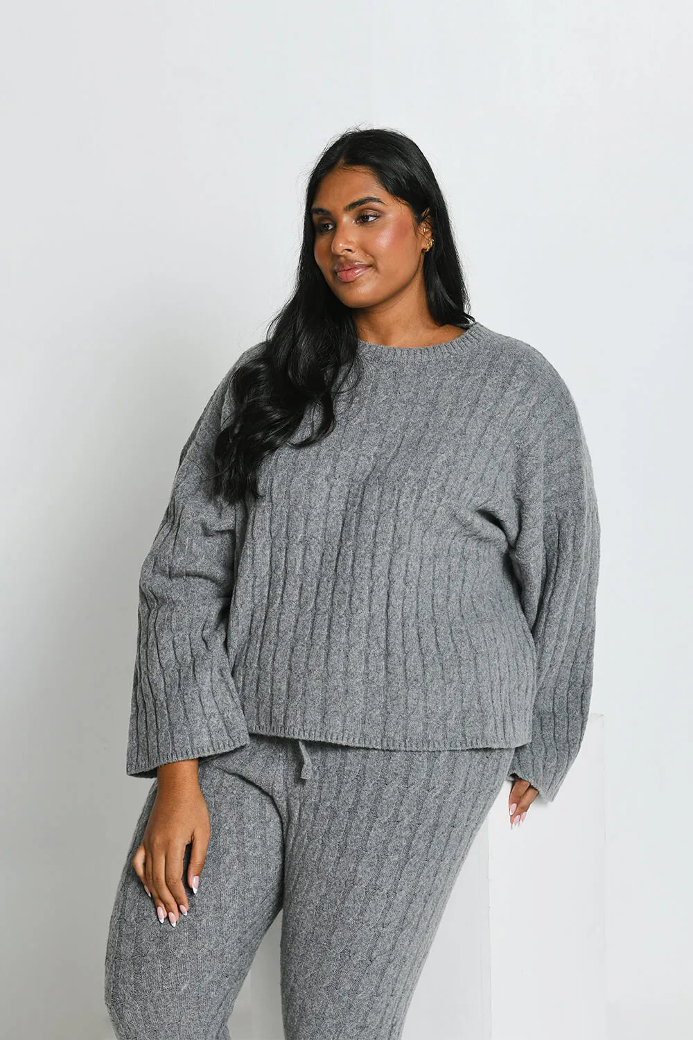 Curve Cable Knit Jumper - Grey