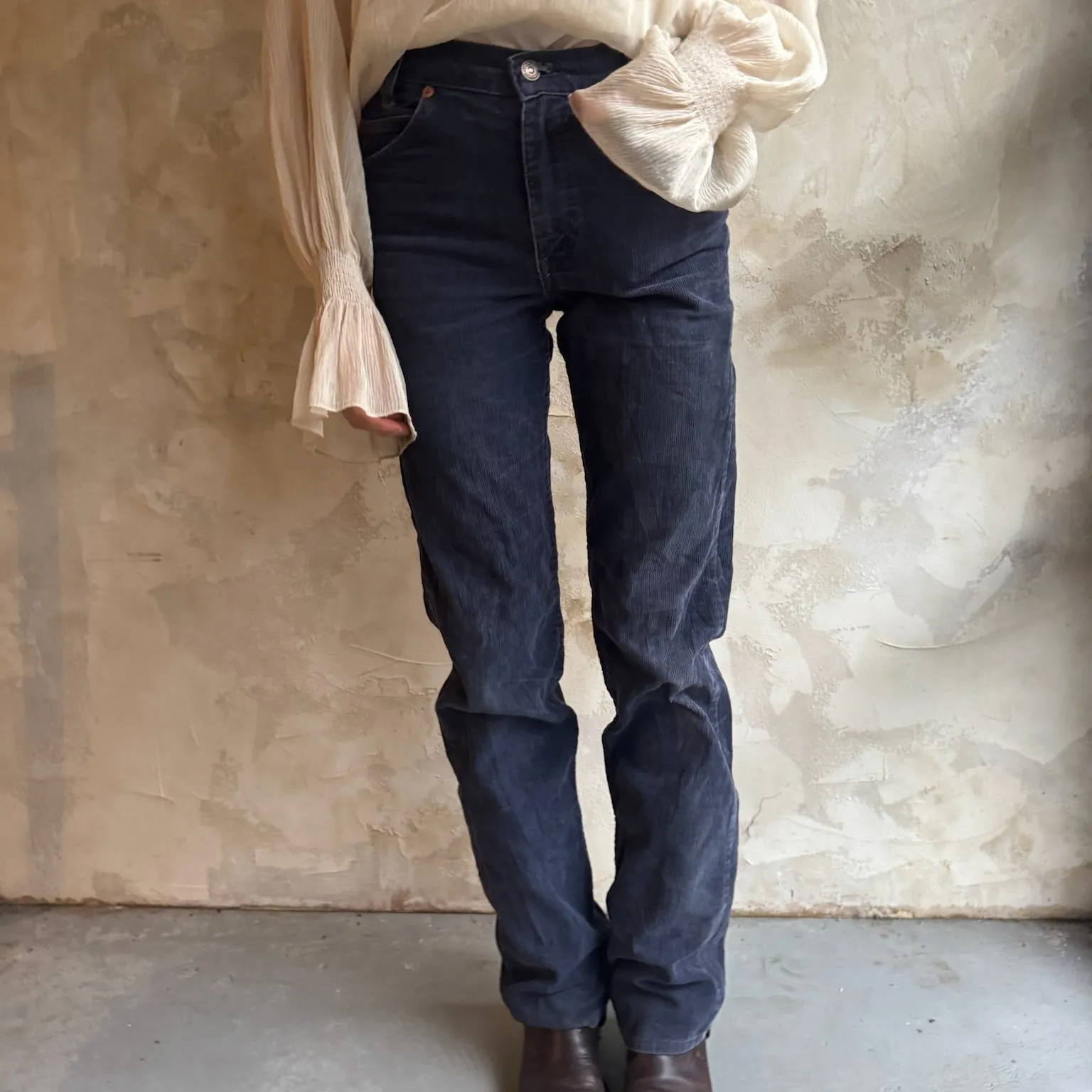 Navy Levi’s Corduroy Pants