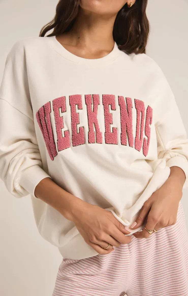 OVERSIZED WEEKEND GRAPHIC SWEATSHIRT