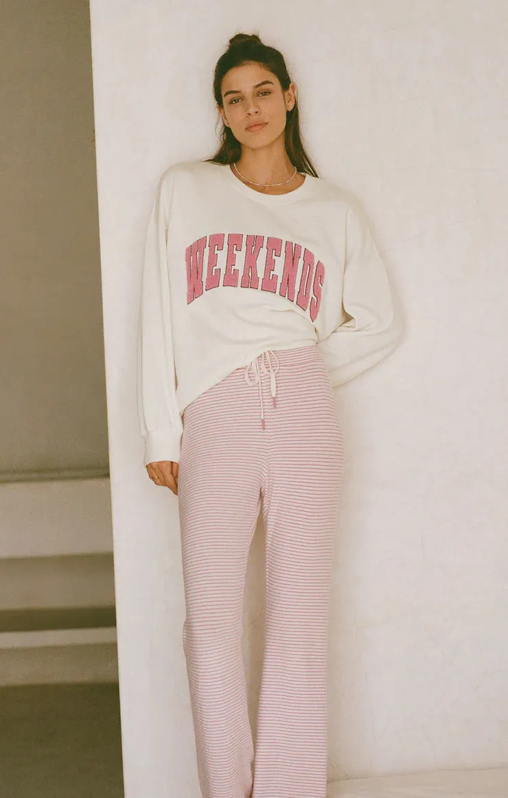 OVERSIZED WEEKEND GRAPHIC SWEATSHIRT