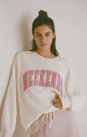 OVERSIZED WEEKEND GRAPHIC SWEATSHIRT