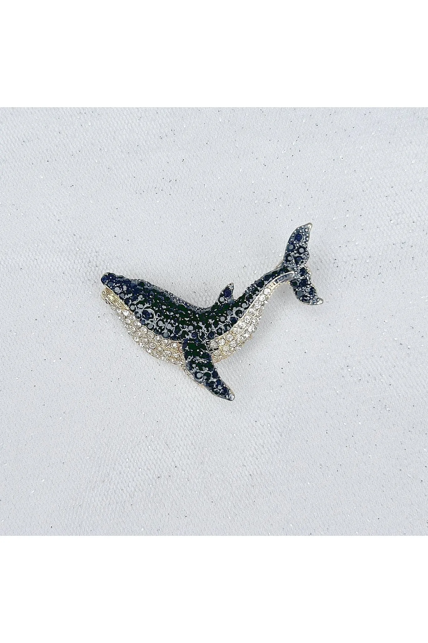 QueenMee Accessories Whale Brooch Animal Brooch Whale Jewellery Whale Pin