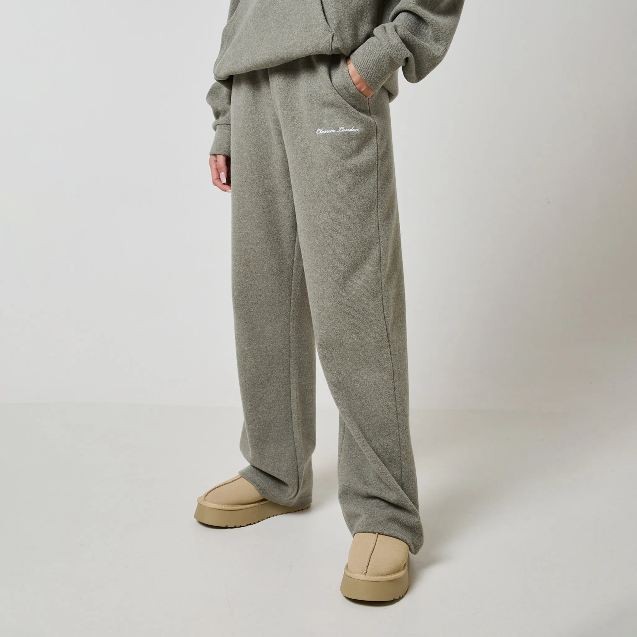 Soft Knit Tracksuit I Dark Olive